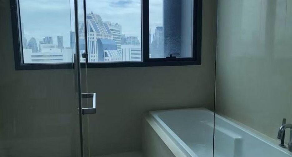 Condo en venta y en alquiler de 2 habitaciones en Khlong Toei, Bangkok