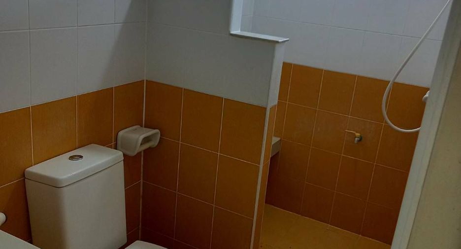 For sale 3 bedrooms townhouse in Phra Samut Chedi, Samut Prakan