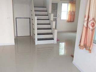 Reihenhaus zum Kauf mit 3 Zimmer in Phra Samut Chedi, Samut Prakan