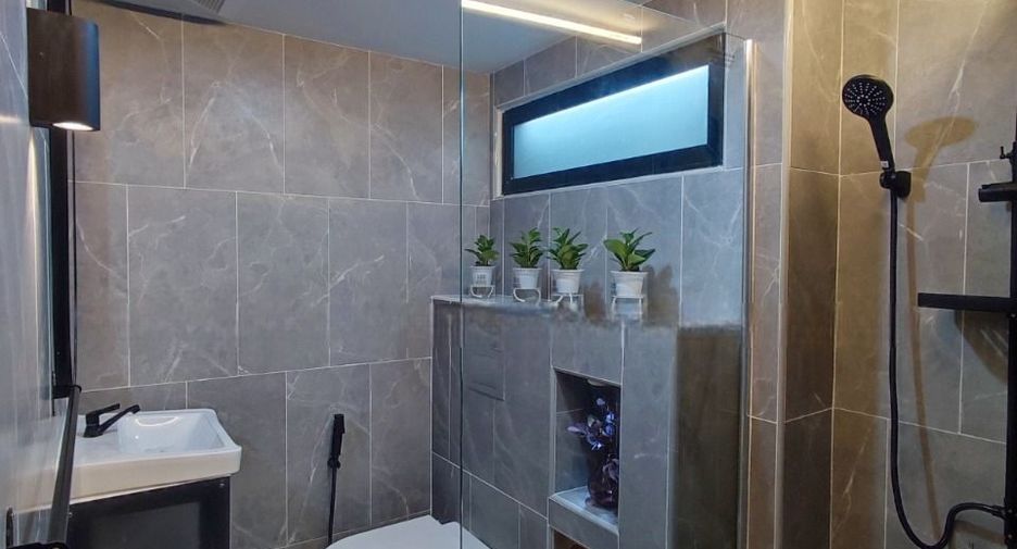 For sale 1 bed condo in Ratchathewi, Bangkok