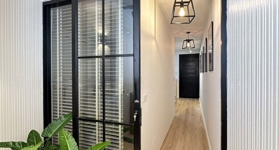 For sale 1 bed condo in Ratchathewi, Bangkok