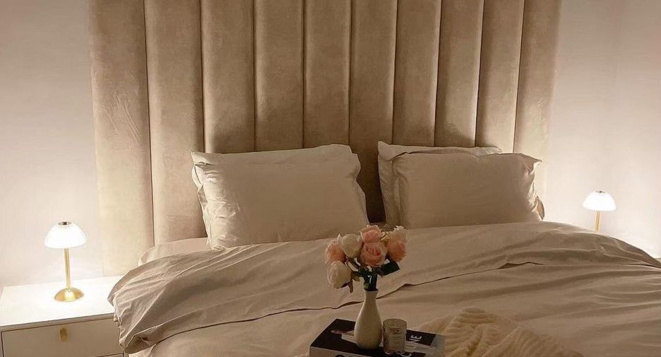 For rent 2 bedrooms condo in Yan Nawa, Bangkok