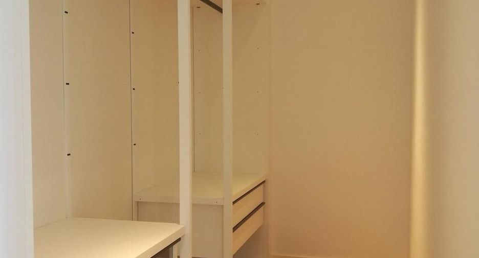 ให้เช่า 2 ห้องนอน คอนโด ใน สาทร, กรุงเทพฯ