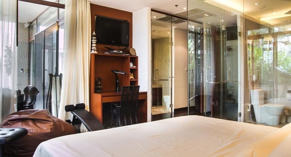 For sale 3 bedrooms condo in Mueang Phuket, Phuket