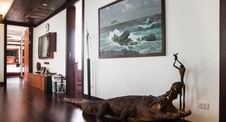 For sale 3 bedrooms condo in Mueang Phuket, Phuket