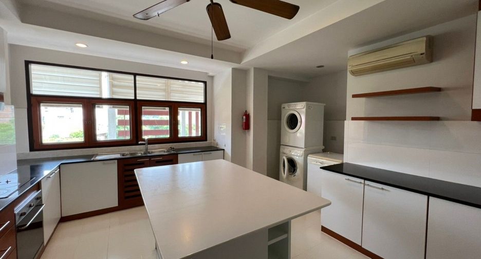 For rent 5 bedrooms condo in Sathon, Bangkok