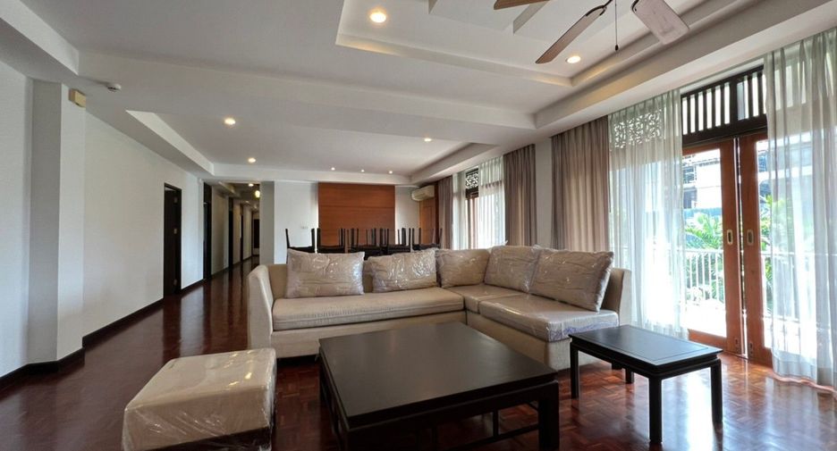 For rent 5 bedrooms condo in Sathon, Bangkok