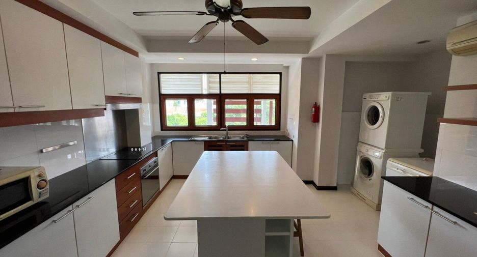 For rent 5 bedrooms condo in Sathon, Bangkok