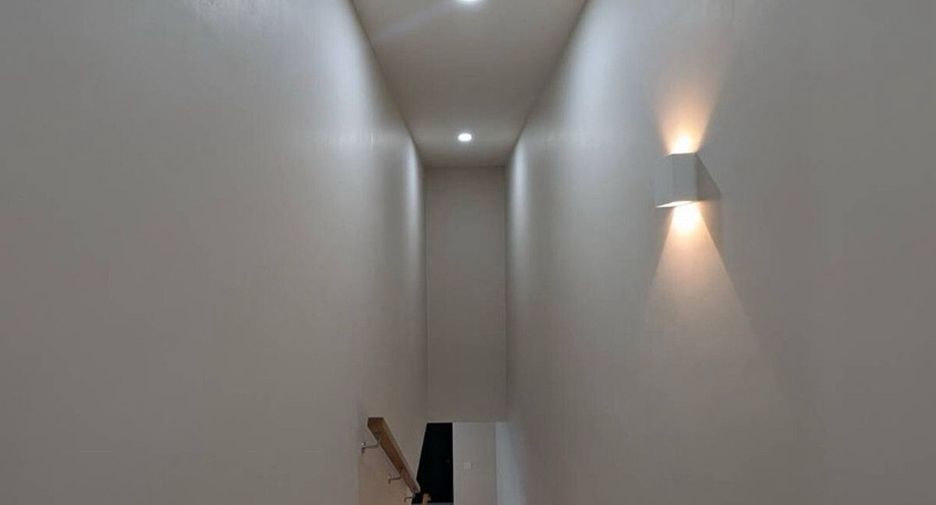 Haus zur Miete mit 4 Zimmer in Bang Na, Bangkok