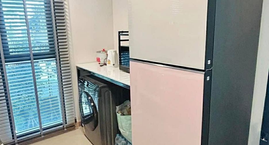 For sale 2 bedrooms condo in Huai Khwang, Bangkok