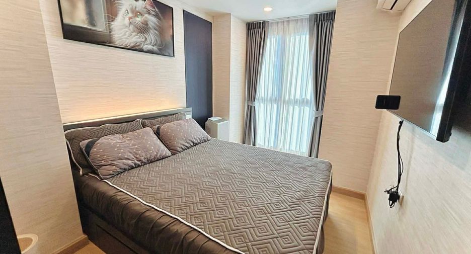 For sale 2 bedrooms condo in Huai Khwang, Bangkok