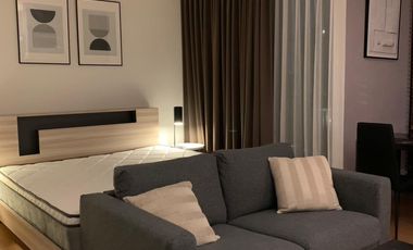 For rent studio condo in Phaya Thai, Bangkok