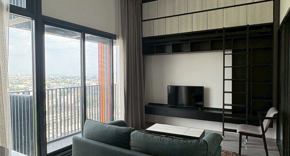 For rent 2 bedrooms condo in Phra Khanong, Bangkok