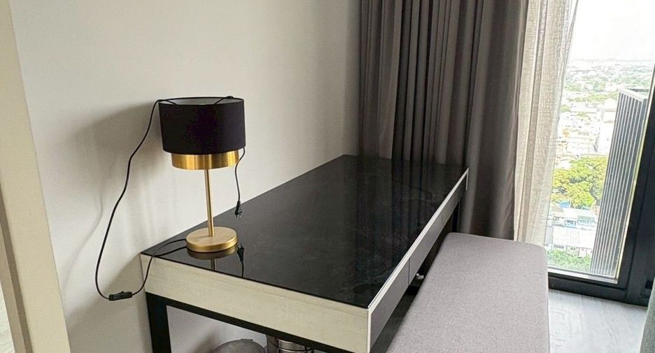 For rent 2 bedrooms condo in Phra Khanong, Bangkok