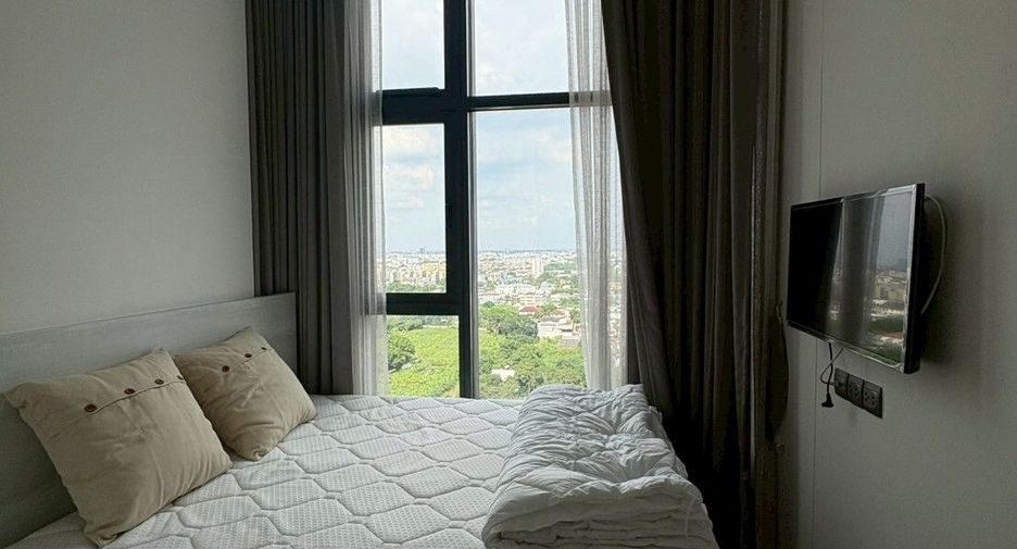 For rent 2 bedrooms condo in Phra Khanong, Bangkok