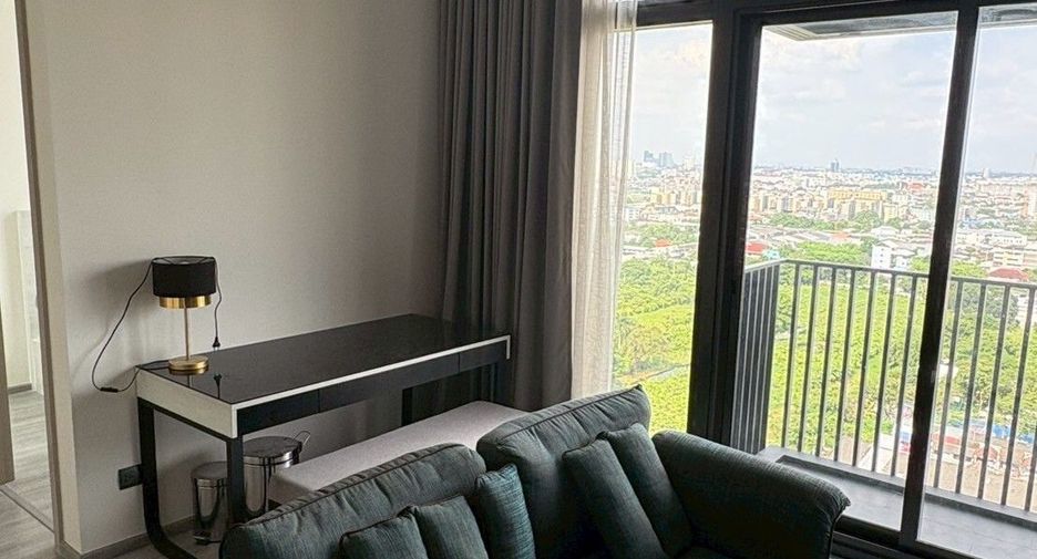 For rent 2 bedrooms condo in Phra Khanong, Bangkok
