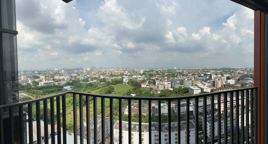 For rent 2 bedrooms condo in Phra Khanong, Bangkok