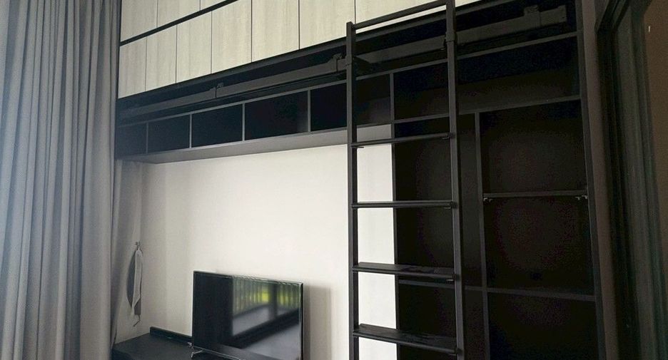 For rent 2 bedrooms condo in Phra Khanong, Bangkok