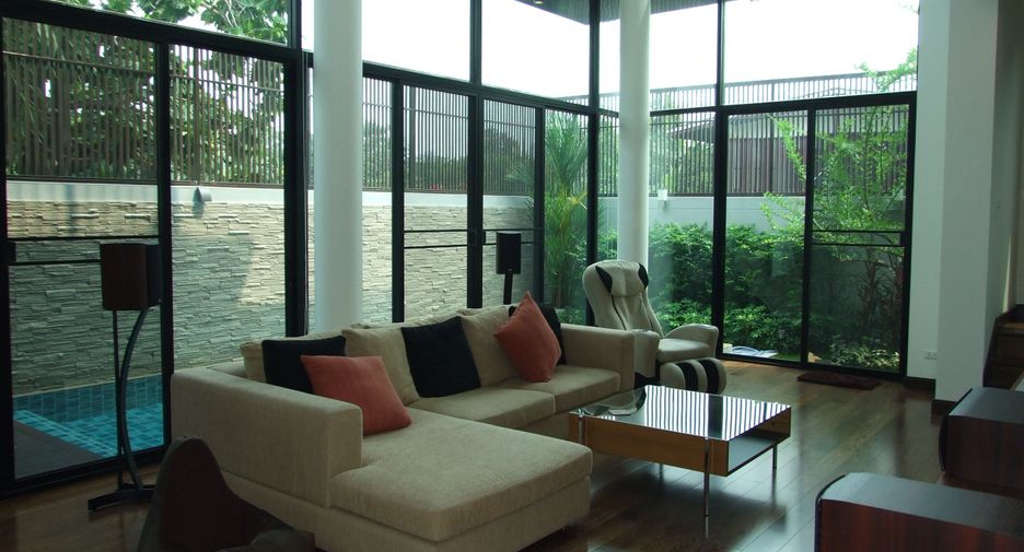 Villa en alquiler de 3 habitaciones en Watthana, Bangkok