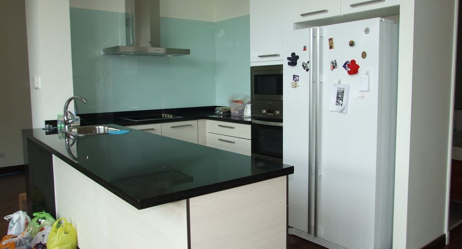 Villa en alquiler de 3 habitaciones en Watthana, Bangkok