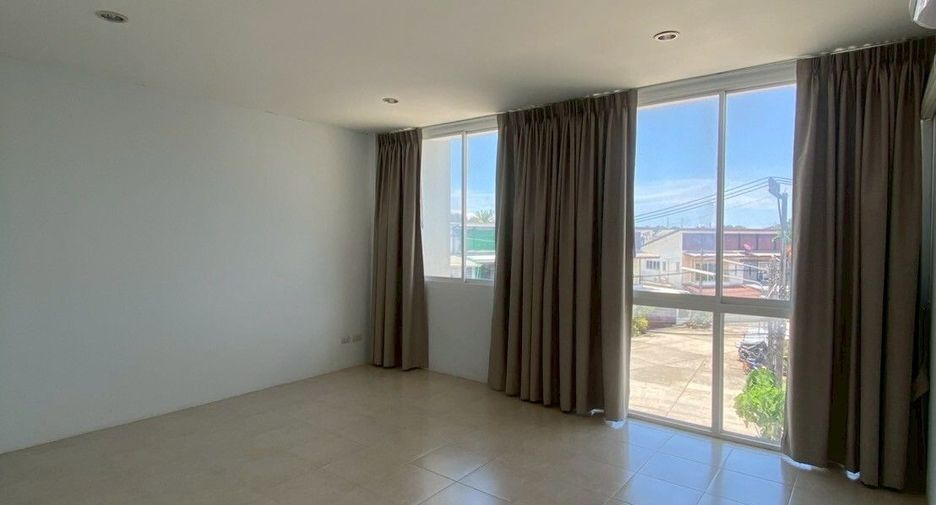 For rent 2 bedrooms townhouse in Mueang Phuket, Phuket