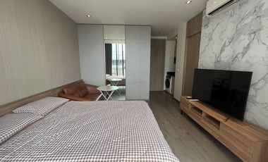 For sale and for rent studio condo in Khlong Toei, Bangkok