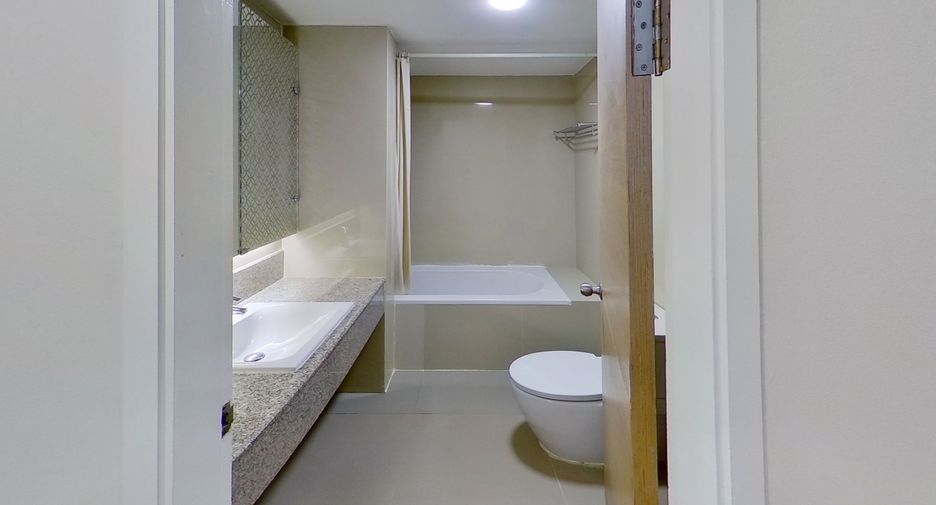 Wohnung zur Miete mit 2 Zimmer in Khlong Toei, Bangkok