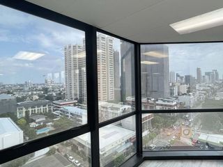 Oficina en alquiler en Watthana, Bangkok