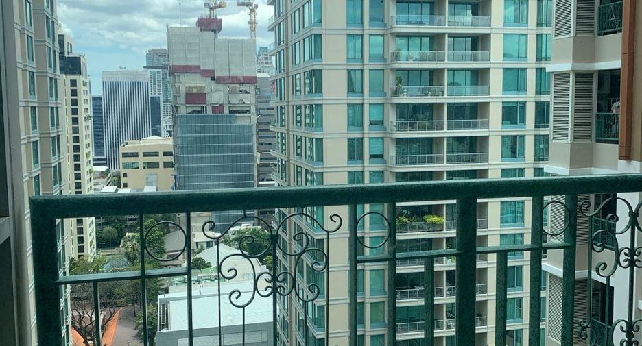 For rent studio condo in Pathum Wan, Bangkok