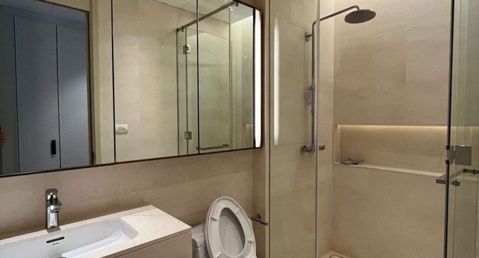 For sale 2 ベッドルーム condo in Pathum Wan, Bangkok