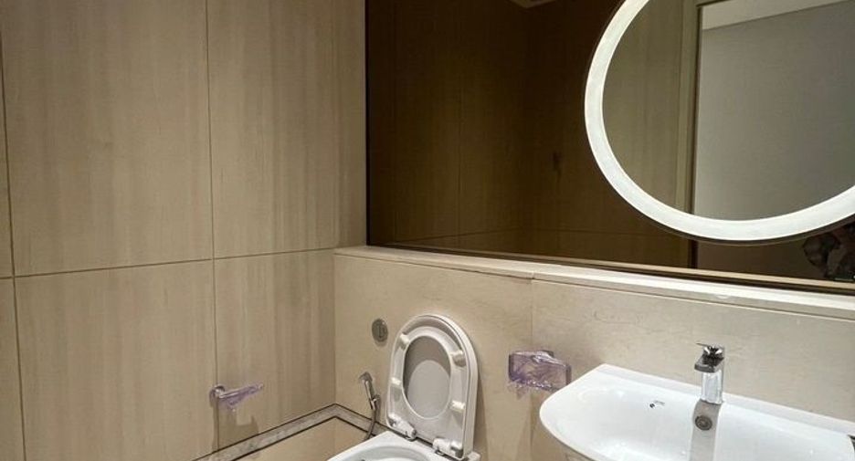 For sale 2 ベッドルーム condo in Pathum Wan, Bangkok