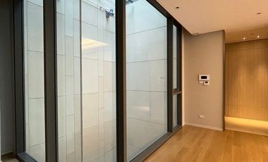 For sale 2 bedrooms condo in Pathum Wan, Bangkok