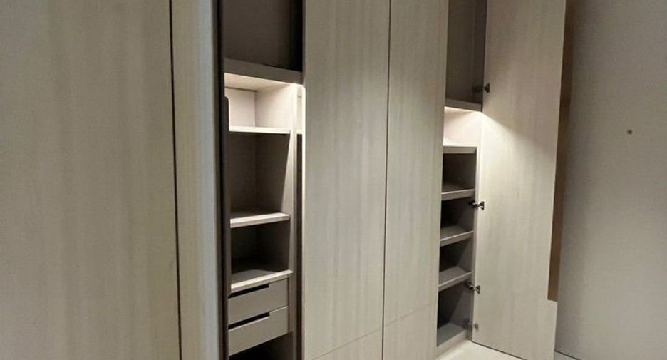 For sale 2 ベッドルーム condo in Pathum Wan, Bangkok