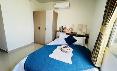 For rent 3 bedrooms condo in Yan Nawa, Bangkok