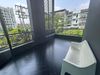 Продажа и аренда 2 спальни кондо в Mueang Samut Prakan, Самутпракан