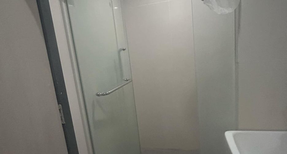 For sale and for rent 2 bedrooms condo in Mueang Samut Prakan, Samut Prakan