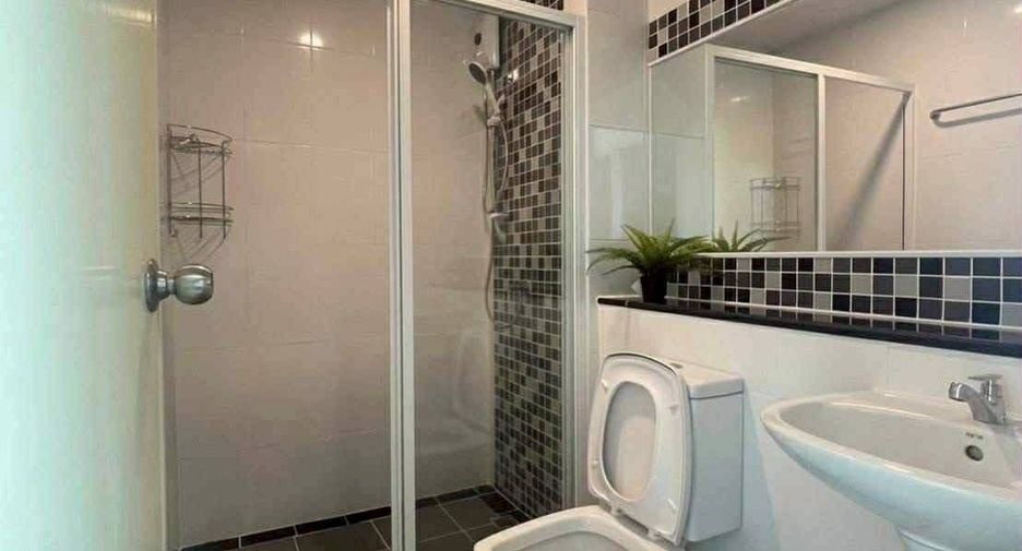 For rent 1 bed condo in Phra Khanong, Bangkok
