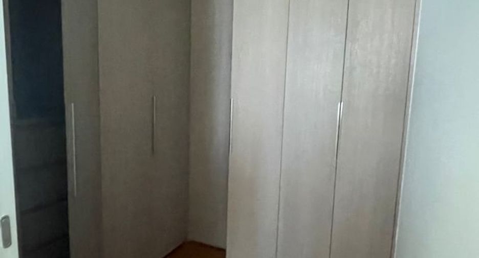 Condo en alquiler de 3 habitaciones en Pathum Wan, Bangkok