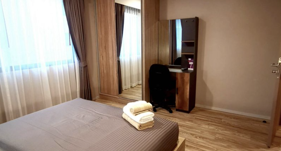 For sale 2 bedrooms condo in Sathon, Bangkok