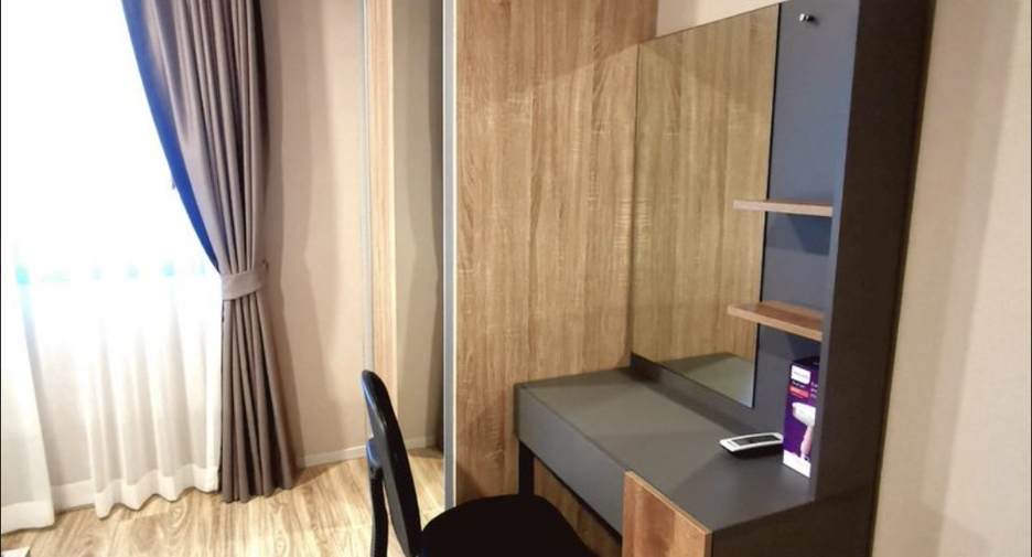 For sale 2 bedrooms condo in Sathon, Bangkok