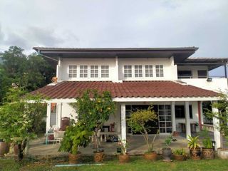 出售 4 卧室 独立屋 在 Phra Khanong, 曼谷