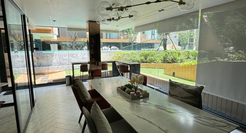 For sale and for rent 2 bedrooms condo in Phra Khanong, Bangkok
