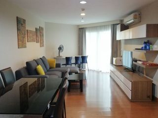 For rent 3 bedrooms condo in Huai Khwang, Bangkok