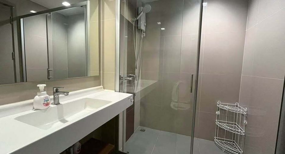 Wohnung zur Miete mit 2 Zimmer in Phra Khanong, Bangkok