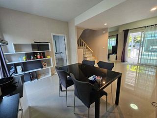 For rent 3 bedrooms townhouse in Bang Phli, Samut Prakan