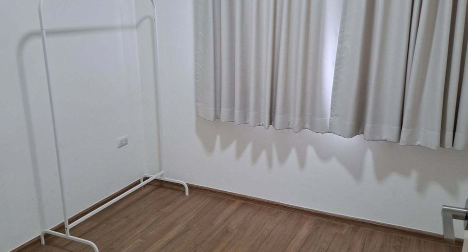 For rent 3 bedrooms townhouse in Prawet, Bangkok