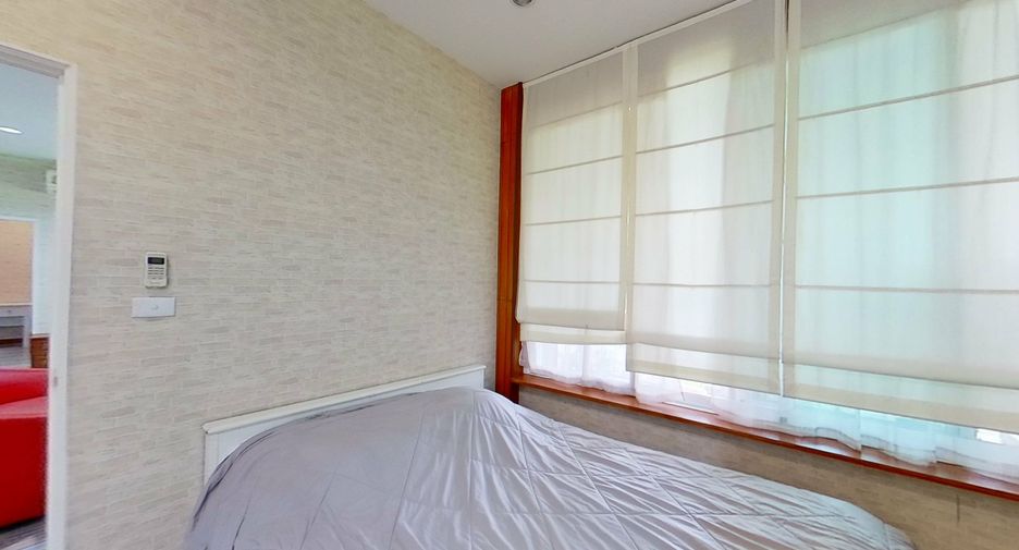 For rent 2 bedrooms apartment in Watthana, Bangkok