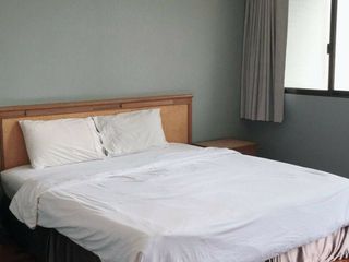 For rent 2 bedrooms apartment in Watthana, Bangkok