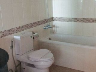 For rent 2 bedrooms apartment in Watthana, Bangkok