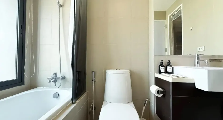 For rent 1 Beds condo in Khlong Toei, Bangkok